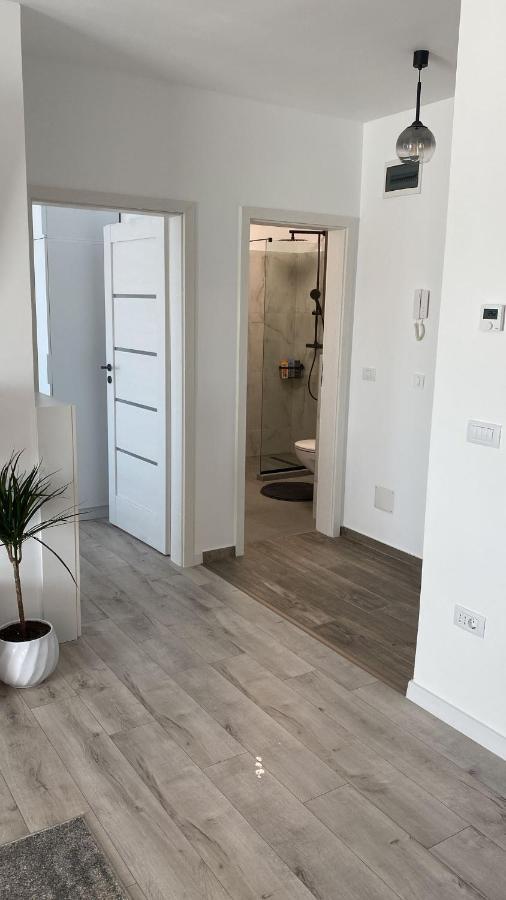 Columna Apartment *